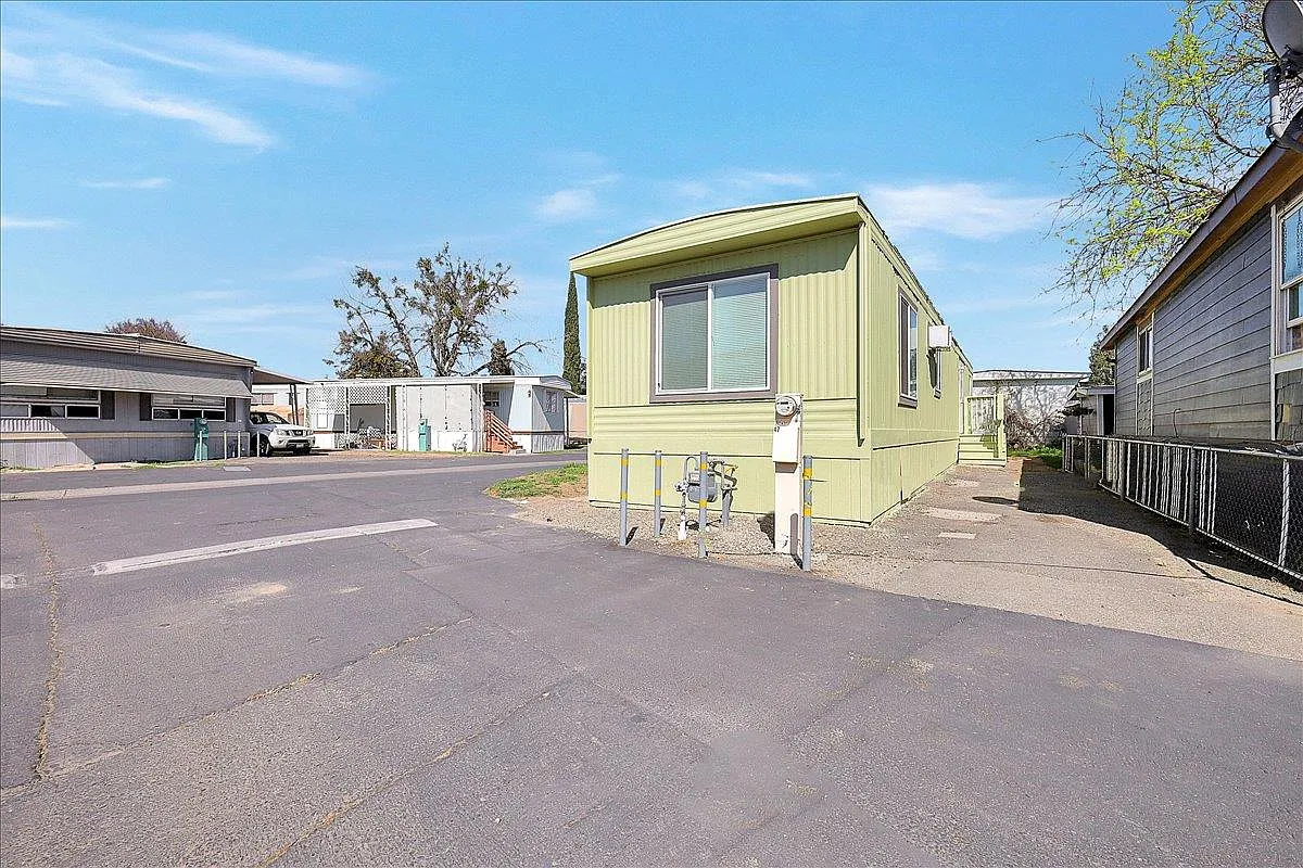 1523 N Beale Rd Space 47 photo 1