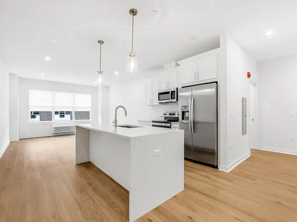 74 Clarendon Pl #202, Hackensack, NJ 07601