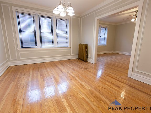 4th image of 510-34 W Addison St #518-109