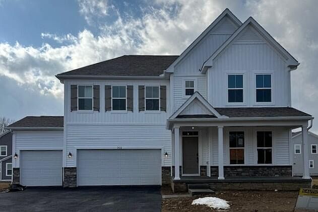 1st image of 302 Reign Way