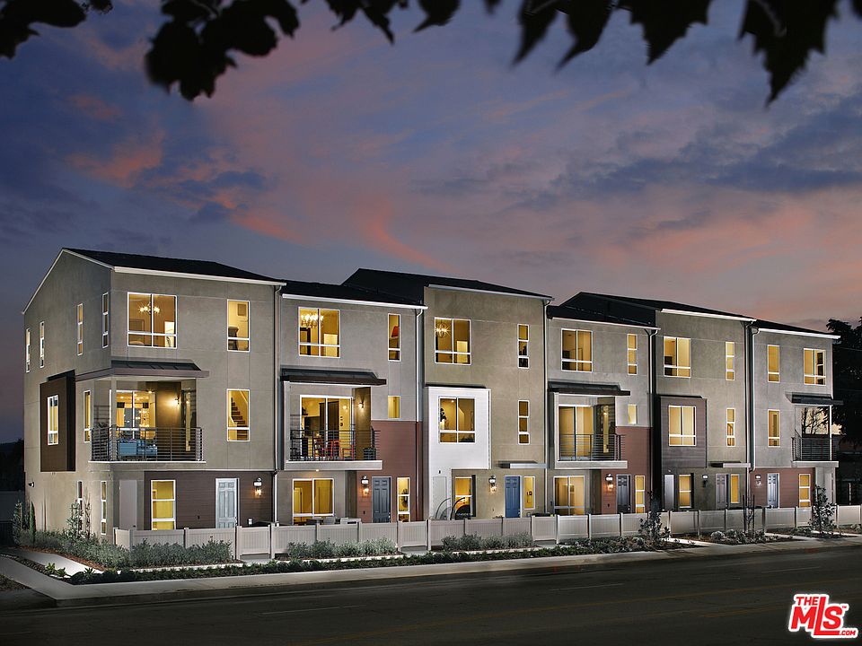 1st image of 8221 Oakhaven Ct