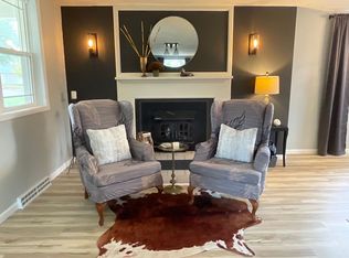 911 7th St, Springfield, SD 57062