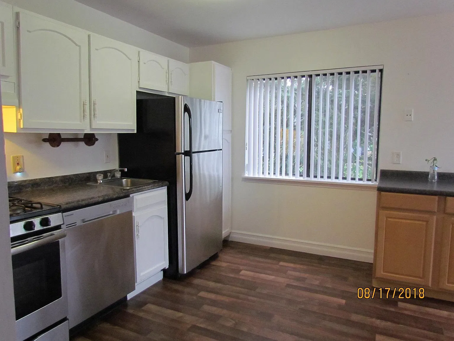 16 Cedar Ct — Photo 2