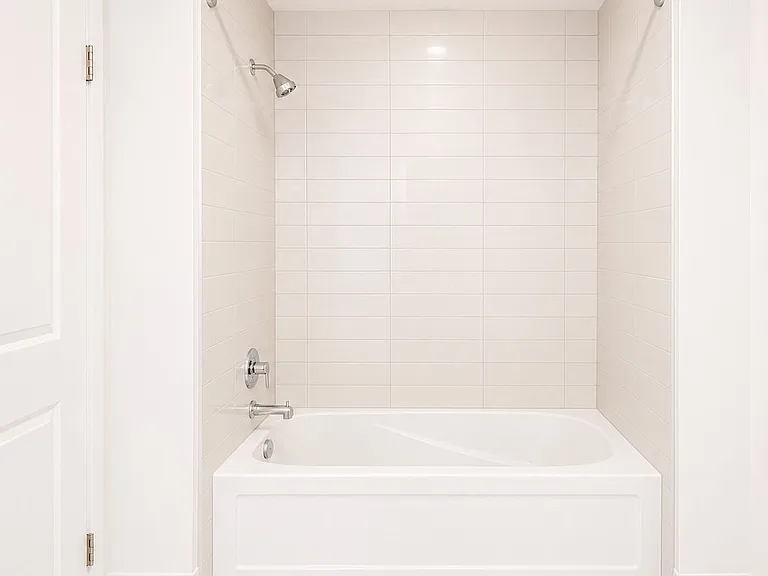 1333 Weber St E #209 — Photo 8