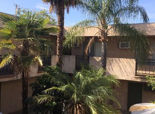 Burbank Blvd, Tarzana, CA 91356