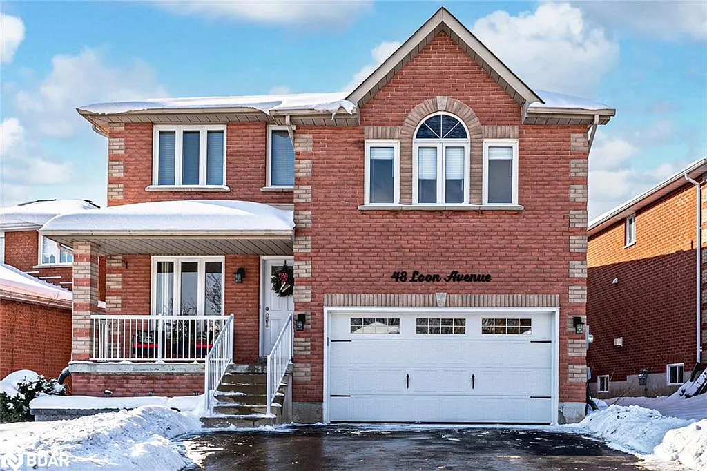 48 Loon Ave photo 1