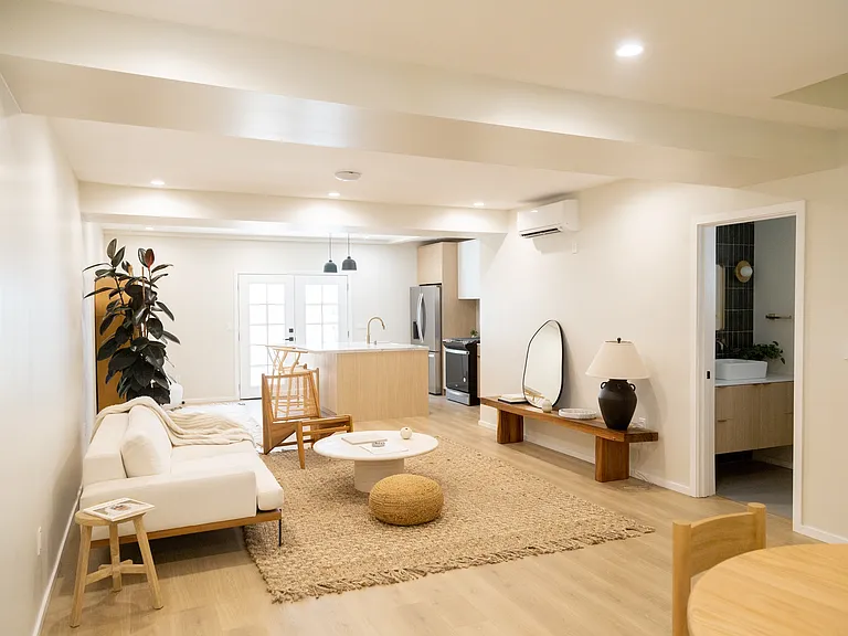 1409 N Hudson Ave #2 — Photo 2