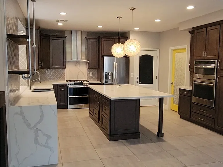 2059 Jupiter Hills Ln — Photo 6