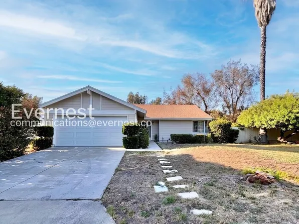 30440 Milky Way Dr, Temecula, CA 92592