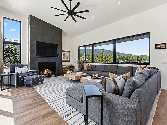3rd image of 175 Protector Place
