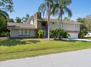 610 Barber St SE, Palm Bay, FL 32909
