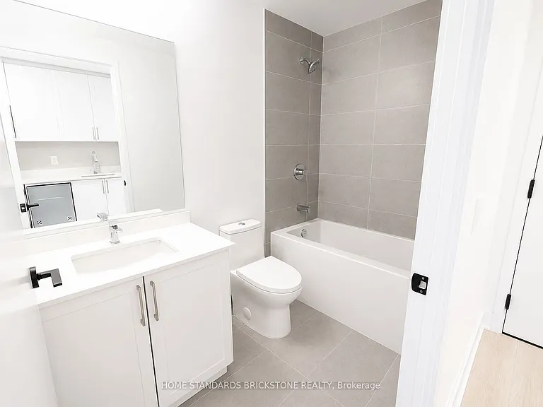 2450 Old Bronte Rd #447 — Photo 6