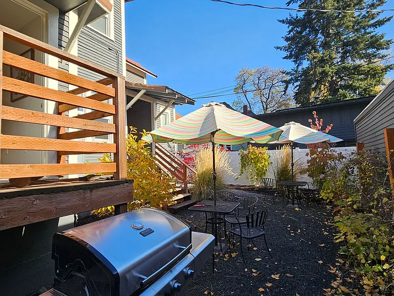 516 E Indiana Ave #D — Photo 12