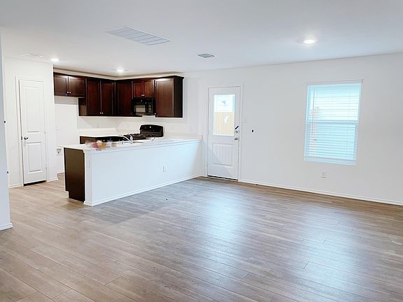 2nd image of 5827 Grindstone Dr