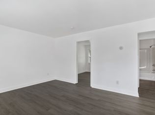8858 Smithfield Apts Ln #2, Smithfield, VA 23430