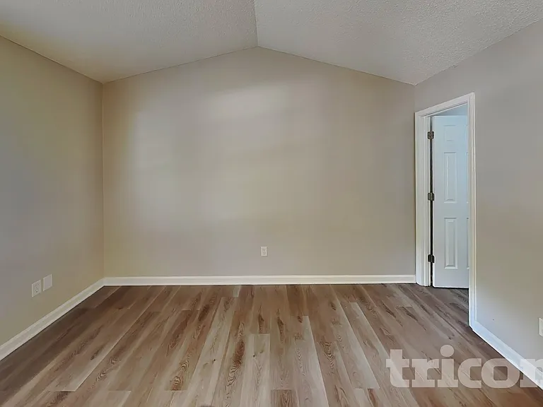 1614 Barbara Ann Cir — Photo 9
