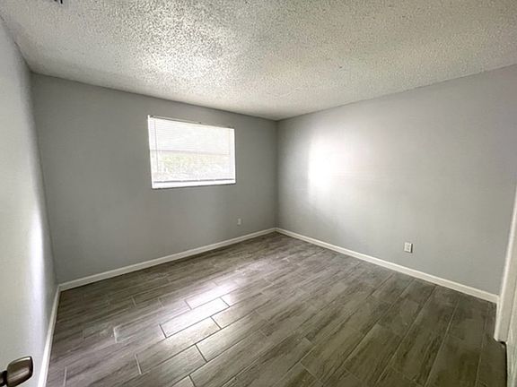 5th image of 5821 12th St E