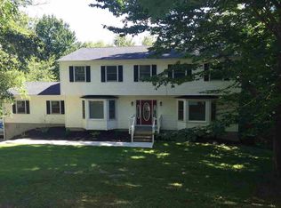7 Dartantra Dr, Hopewell Junction, NY 12533