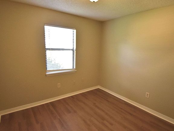 5th image of 7032 Eagles Perch Dr