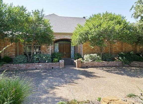 2nd image of 5304 Blackhawk Dr