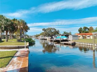 5433 Bluepoint Dr, Port Richey, FL 34668