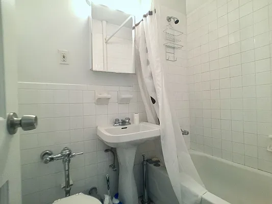 Rented by Sovereign Associates | media 17