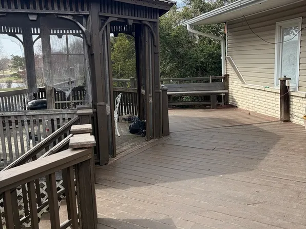 15601 108th Ave #B, Orland Park, IL 60467