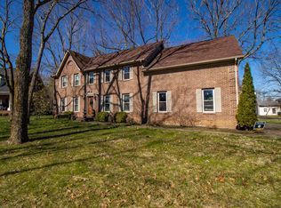 2001 Wyndamere Ln, Paris, KY 40361