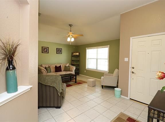 5th image of 808 Deerbrook Cir