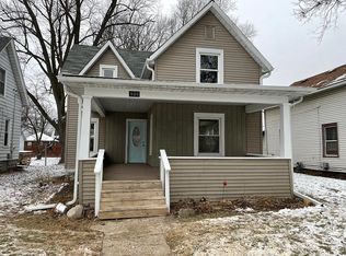 909 7th Ave, Sterling, IL 61081