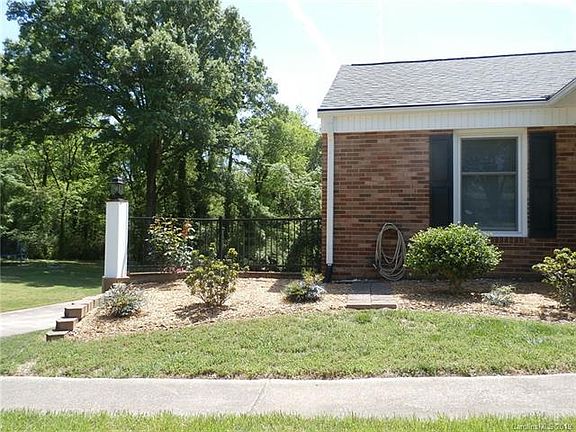 4th image of 2304 Englewood St