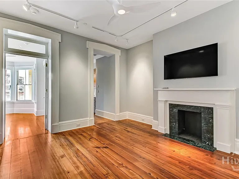 31 E Jones St #3 — Photo 6