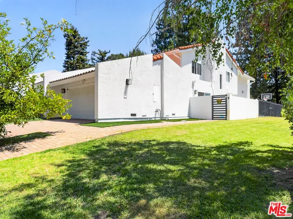 2670 Claray Dr, Los Angeles, CA 90077
