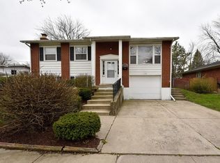 1032 W Iowa St, Glenwood, IL 60425