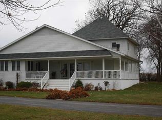 1080 102nd St, Fairbank, IA 50629