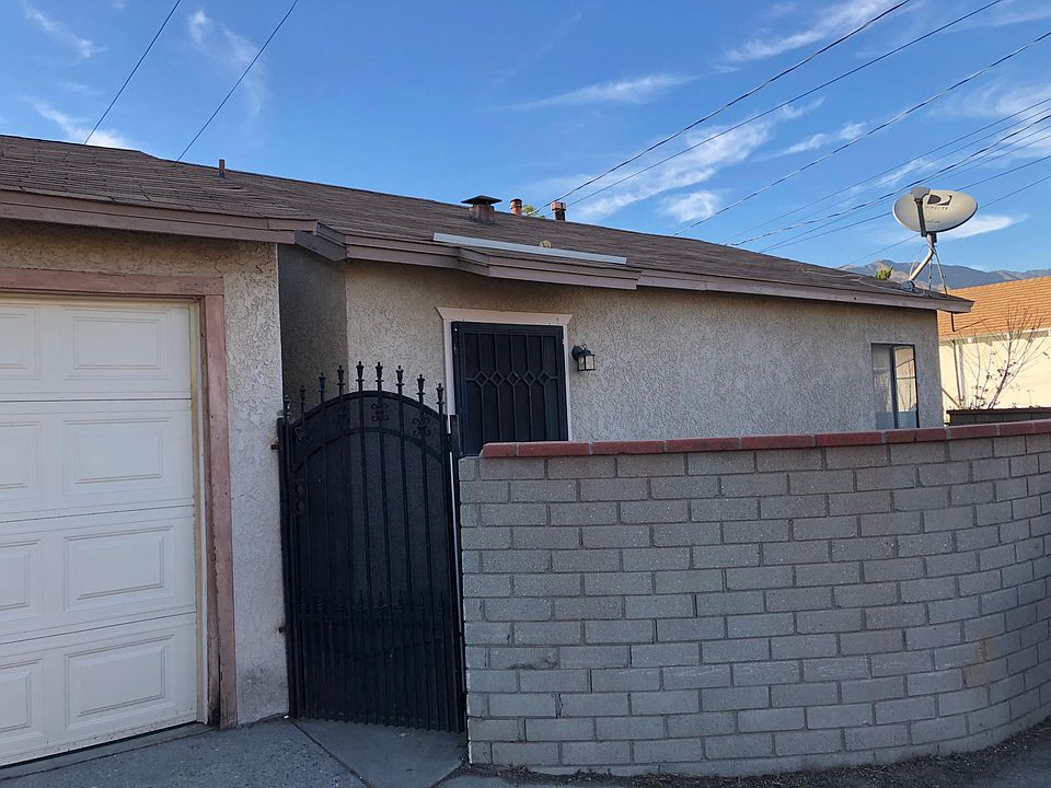 View of home & Garage from Alley