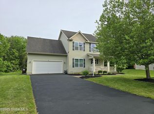 32 Revere Run, Mechanicville, NY 12118