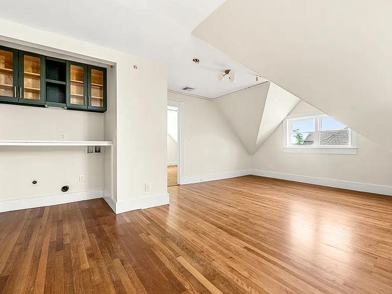 18 Loring Ave #3 — Photo 7