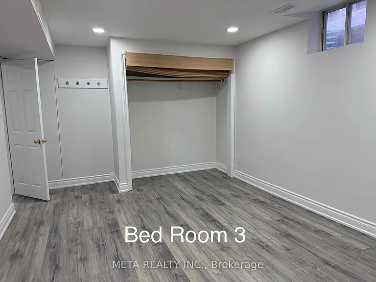136 Lawson Rd #BASEMENT — Photo 13