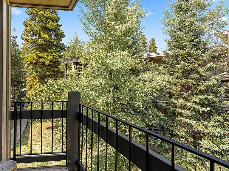 1115 Ski Hill Rd #82 — Photo 32