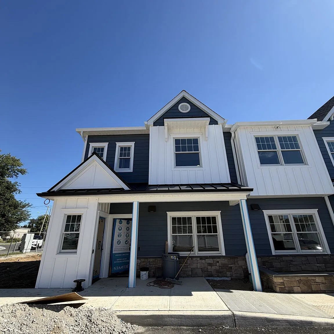 The Residence at Newbridge — Photo 2
