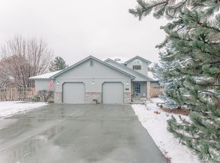 1905 Aspen Creek Ln, Wenatchee, WA 98801