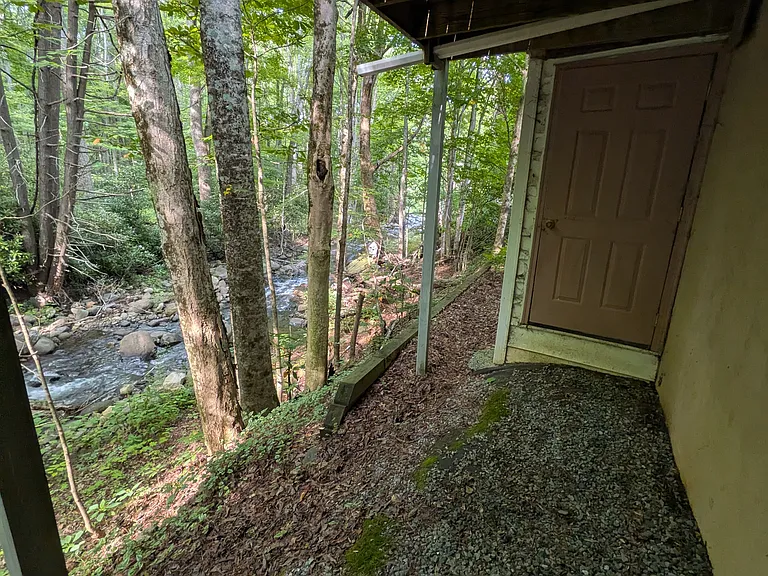 326 Cove Creek Rd — Photo 41