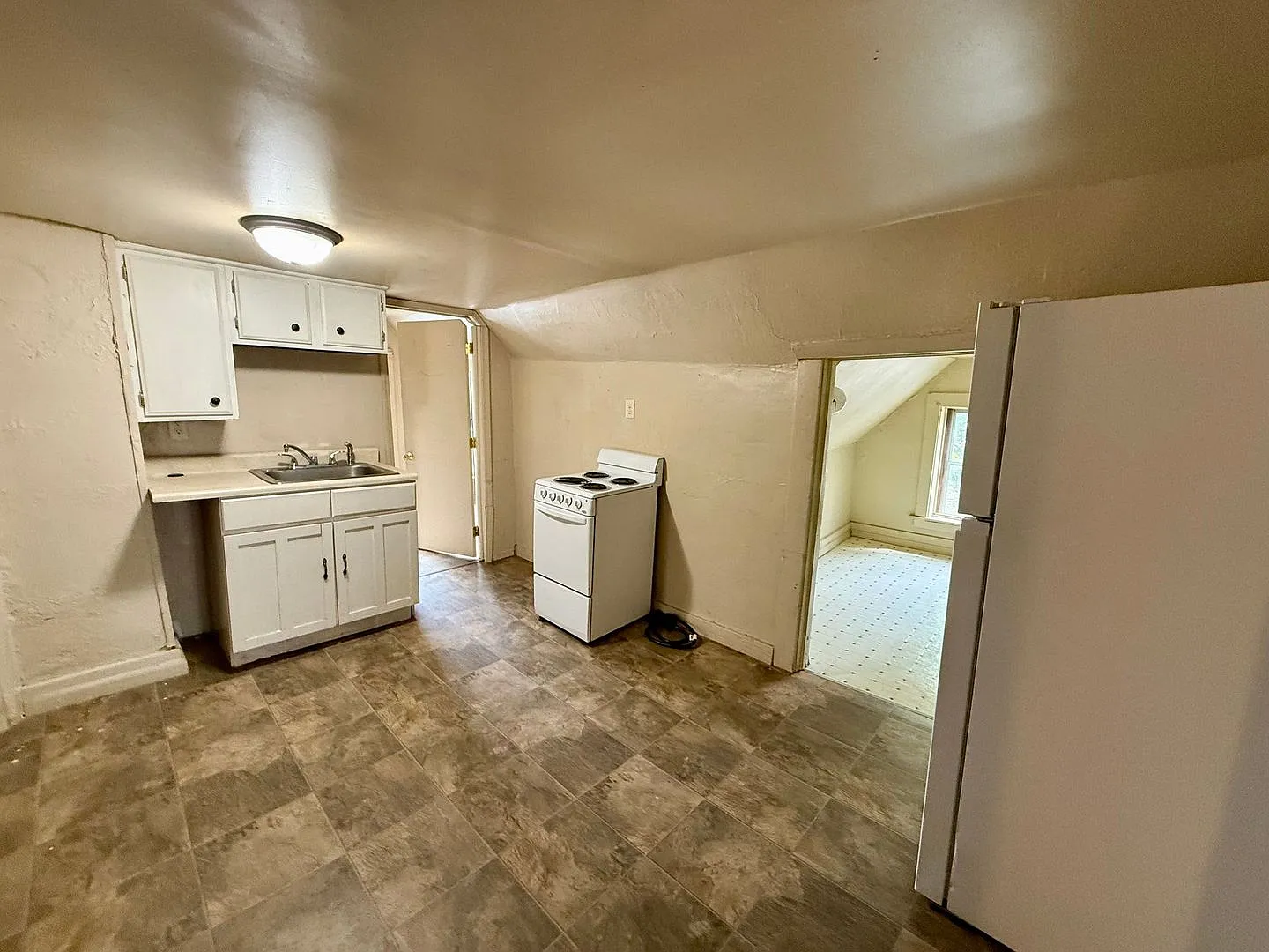 714 Jackson St — Photo 2