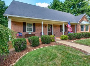536 Foxmoor Dr, Bowling Green, KY 42103