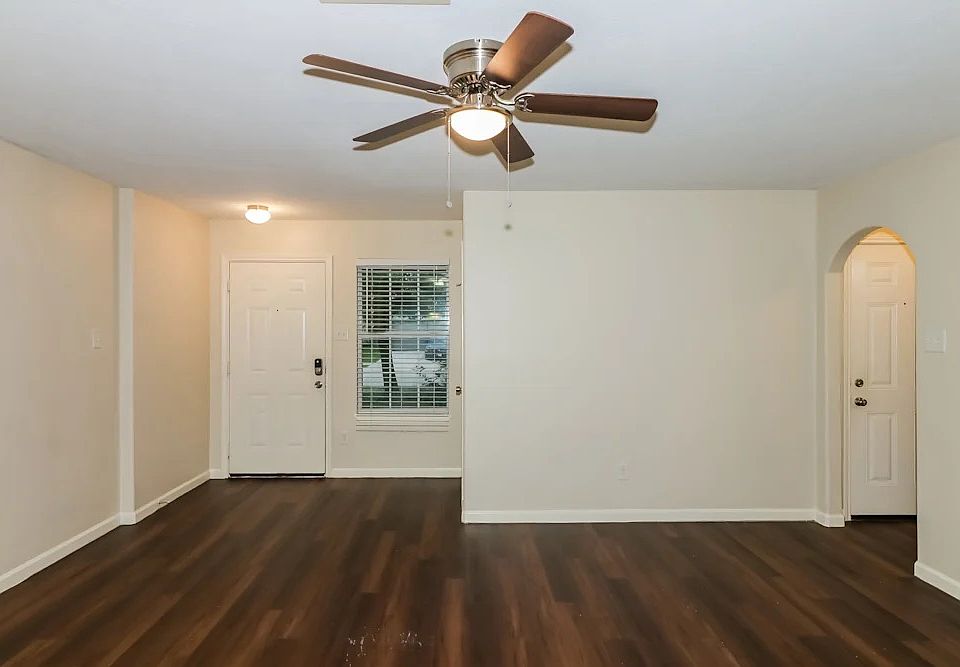 1st image of 3411 Ambrosa Dr