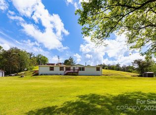 283 Grandview Dr #1, Marshall, NC 28753