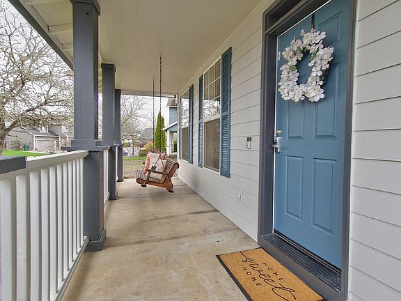 3rd image of 1440 Alyssum Ave