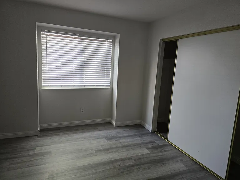 Acacia St — Photo 7