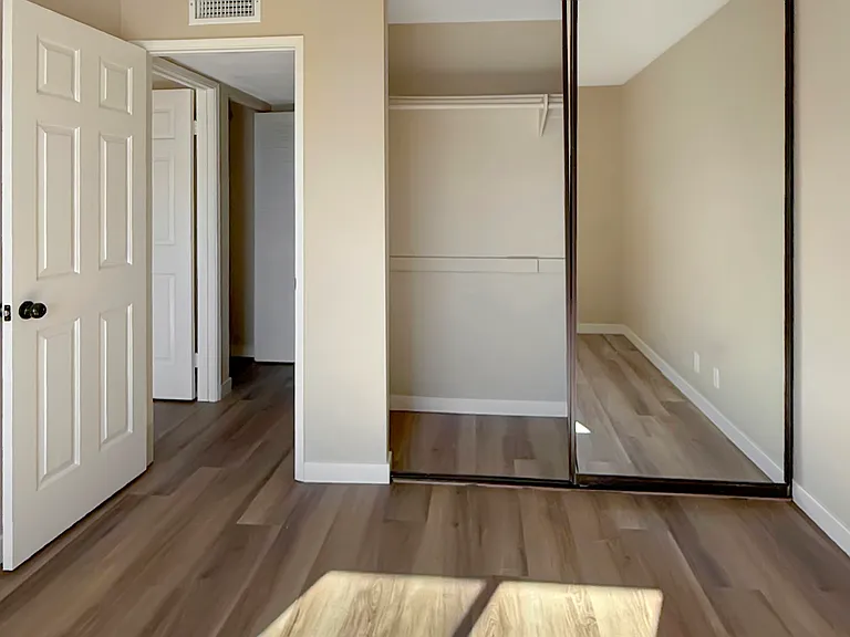 2425 Cranston Dr #212 — Photo 5